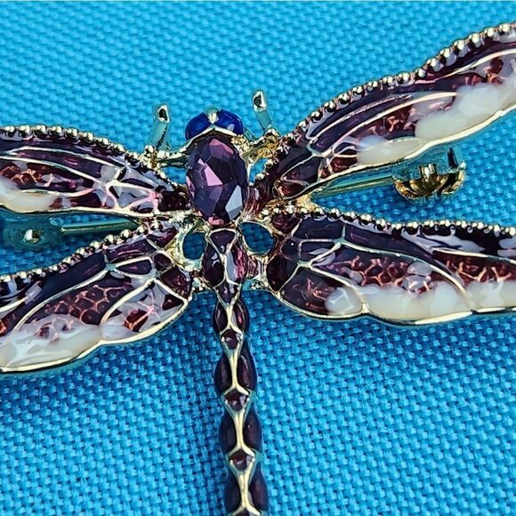 🔹️NWOT Purple & Gold Plated Dragonfly Scarf Pin/Brooch - Picture 3 of 8
